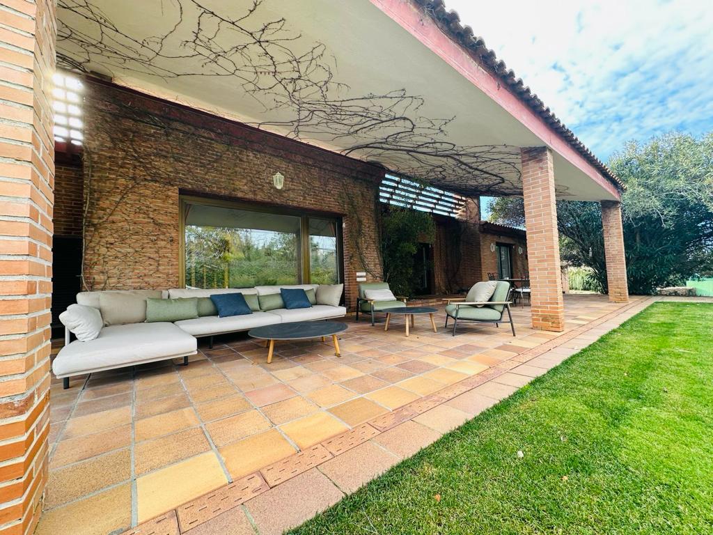 moderno-chalet-en-santo-domingo-ref-st157158