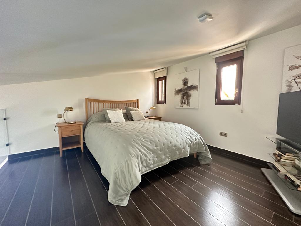moderno-chalet-en-ciudalcampo-ref-cdc112256