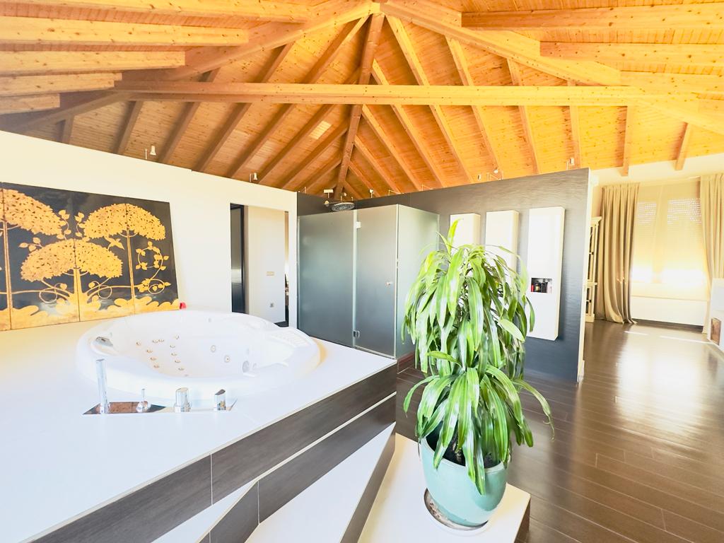 moderno-chalet-en-ciudalcampo-ref-cdc112237