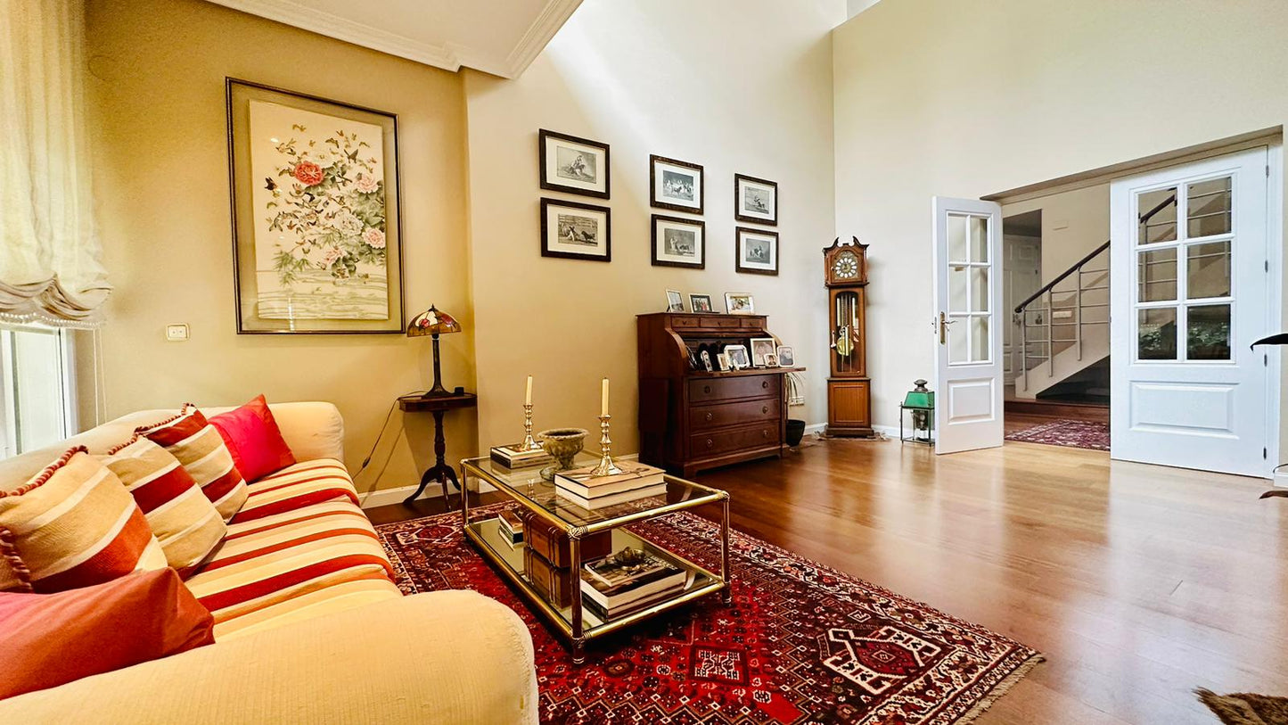 moderno-chalet-en-ciudalcampo-ref-cdc184650