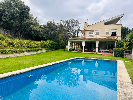 Casa en venta en urbanización Ciudalcampo, zona norte Madrid imagen-2