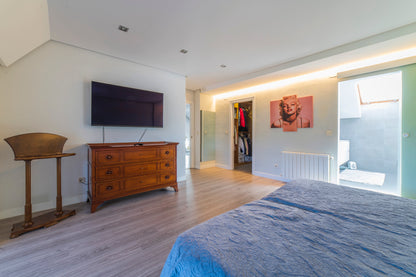 moderno-chalet-en-ciudalcampo-ref-cdc175927