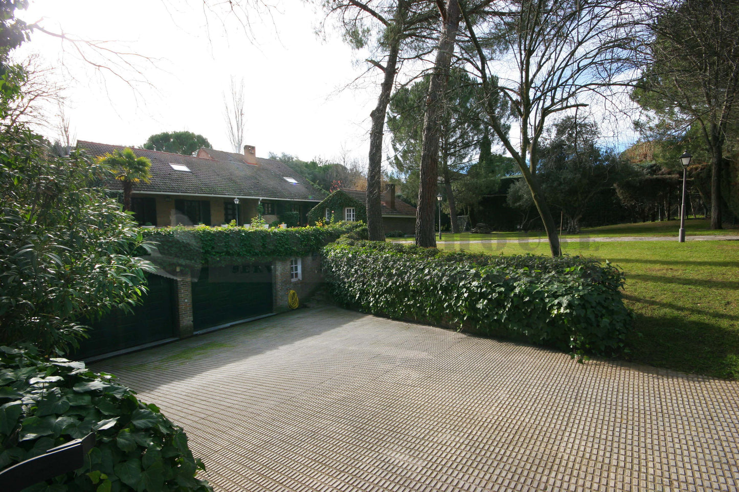 moderno-chalet-en-ciudalcampo-ref-cdc15489