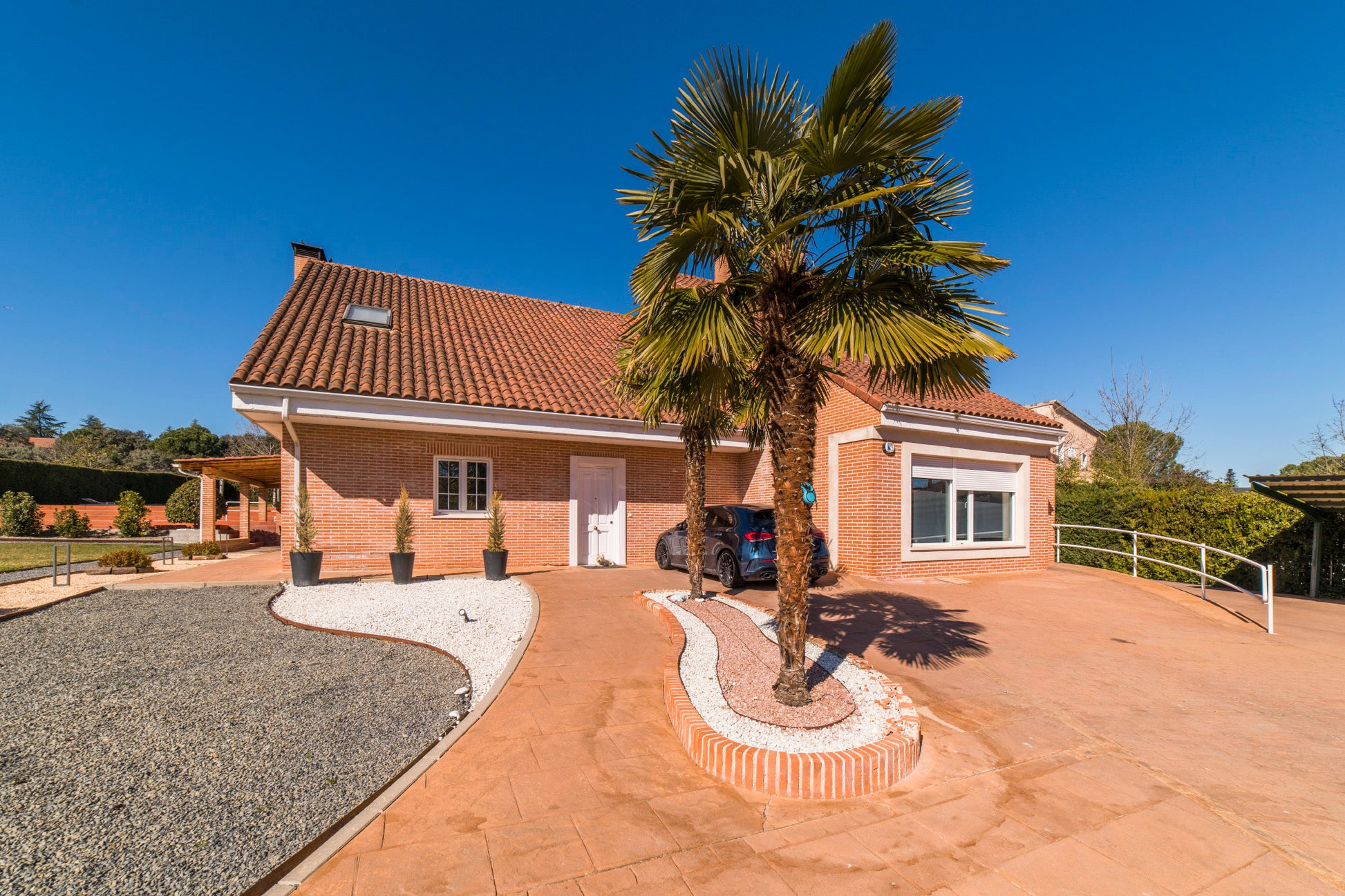 moderno-chalet-en-ciudalcampo-ref-cdc17598