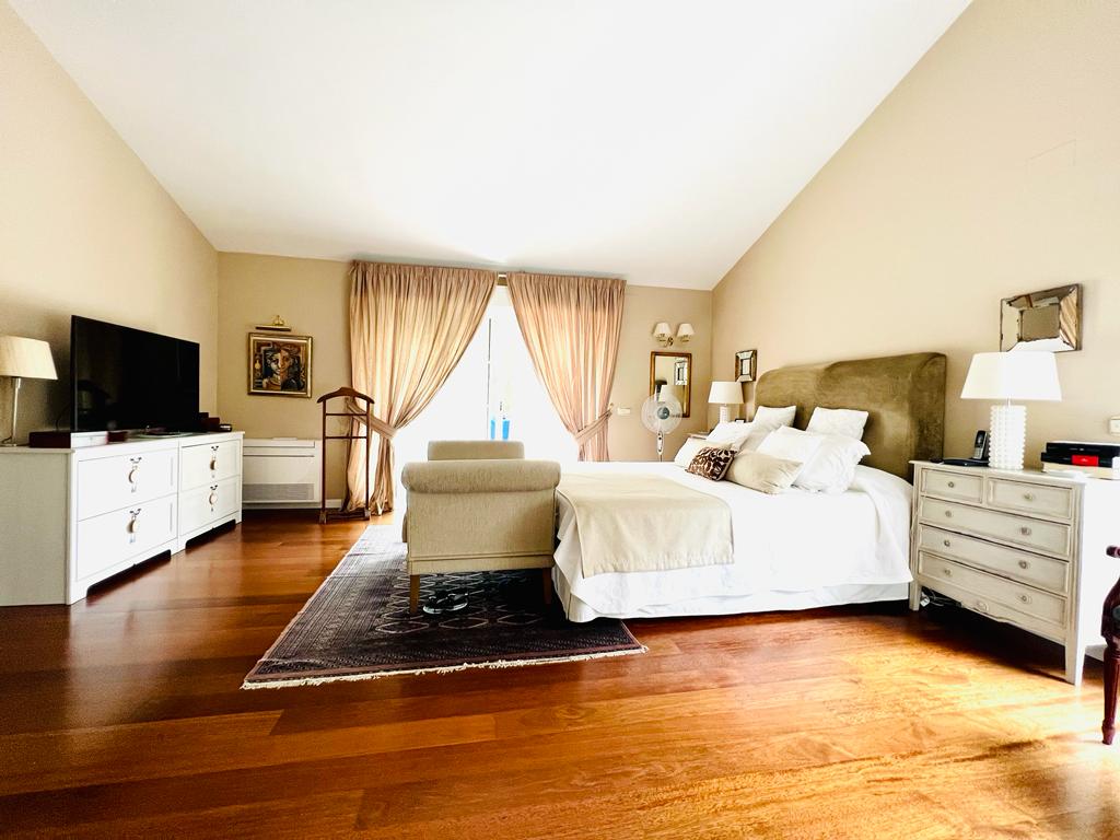 moderno-chalet-en-ciudalcampo-ref-cdc184625