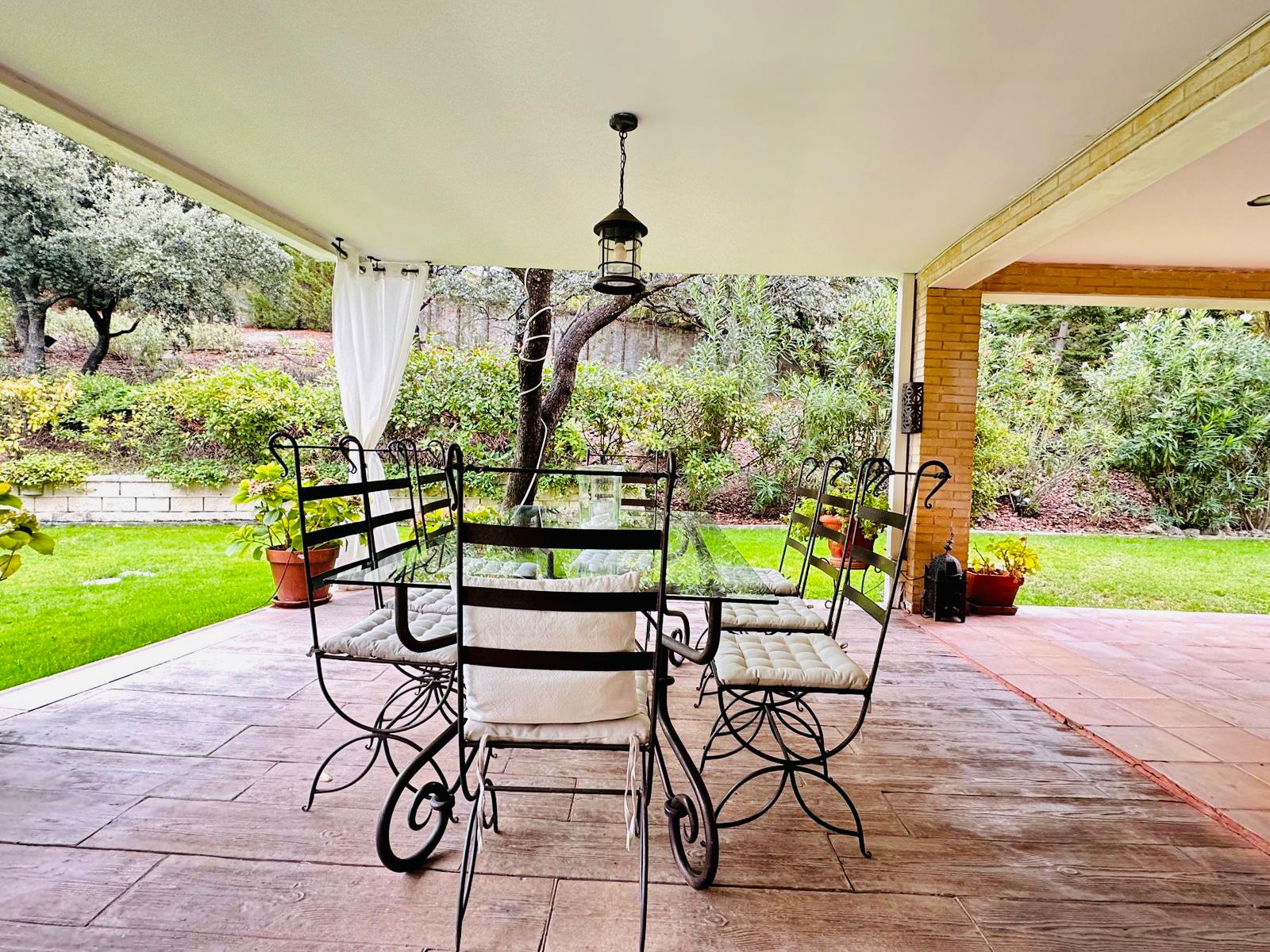 moderno-chalet-en-ciudalcampo-ref-cdc184620
