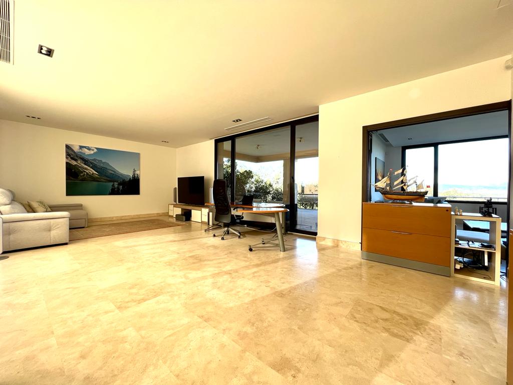 moderno-chalet-en-ciudalcampo-ref-cdc181792