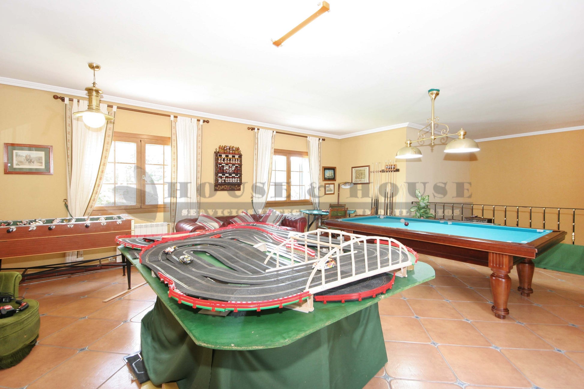 moderno-chalet-en-ciudalcampo-ref-cdc158622