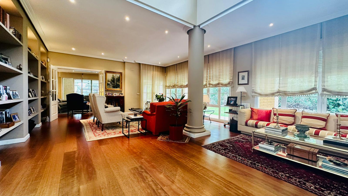 moderno-chalet-en-ciudalcampo-ref-cdc184612