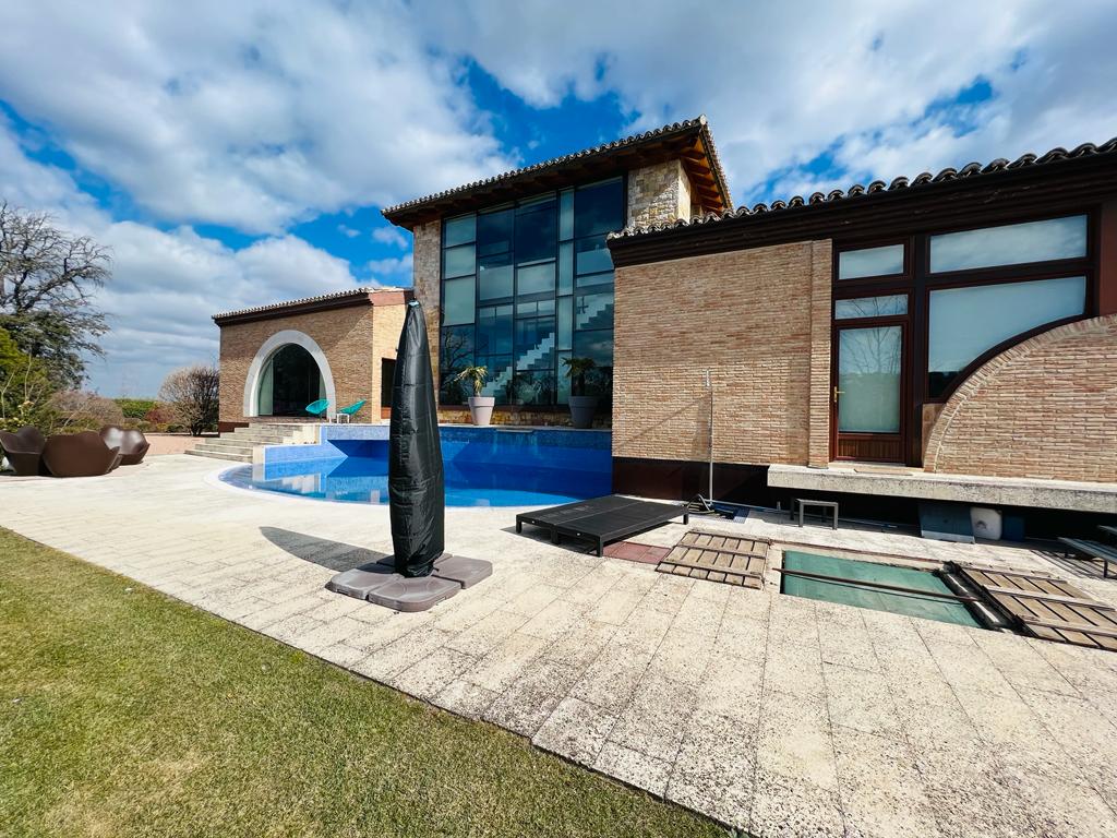 moderno-chalet-en-ciudalcampo-ref-cdc11226