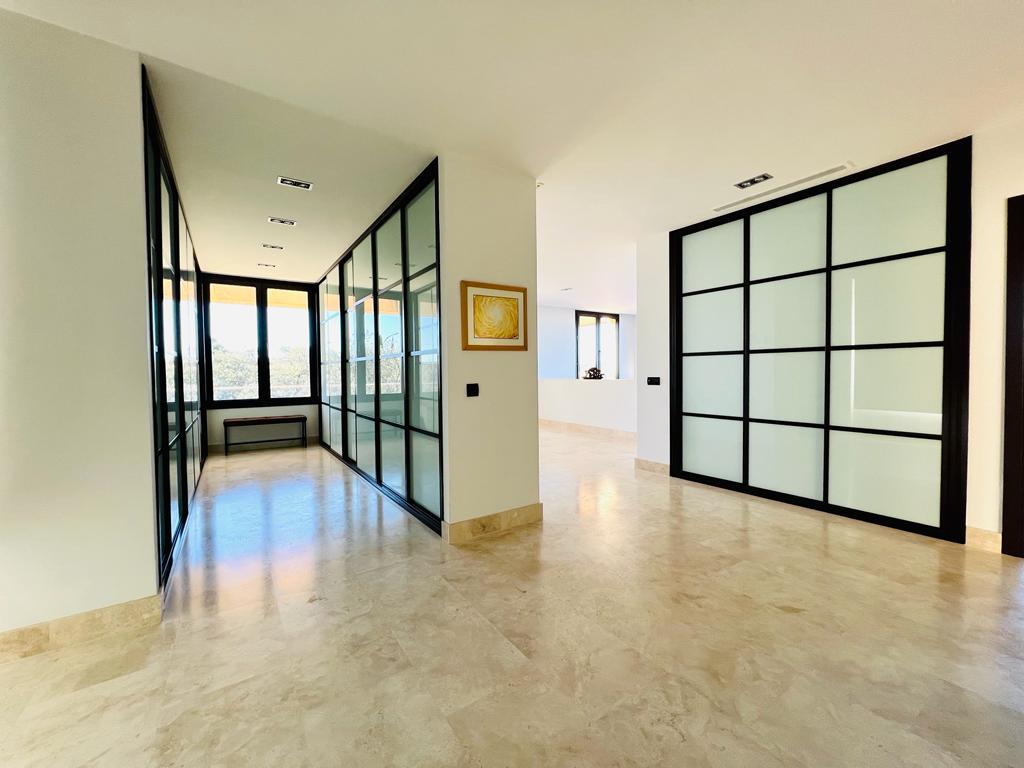 moderno-chalet-en-ciudalcampo-ref-cdc181772