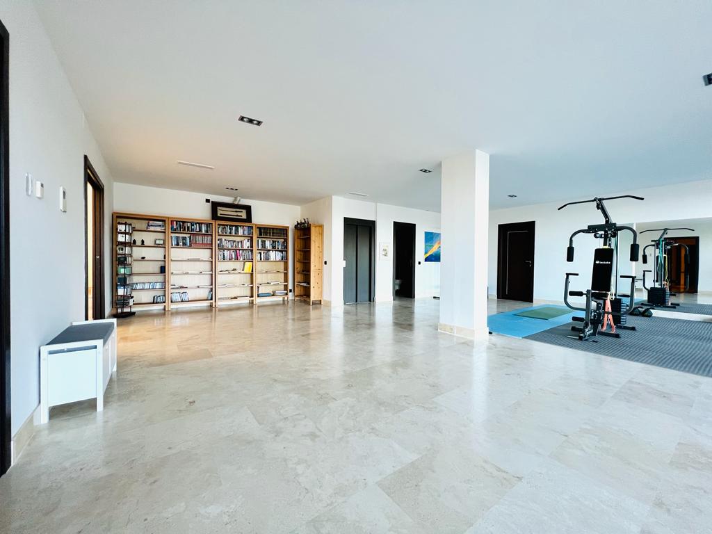 moderno-chalet-en-ciudalcampo-ref-cdc181744