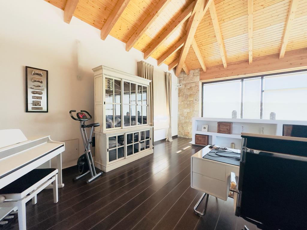moderno-chalet-en-ciudalcampo-ref-cdc112240