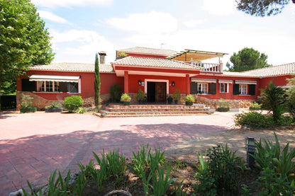moderno-chalet-en-ciudalcampo-ref-cdc15866