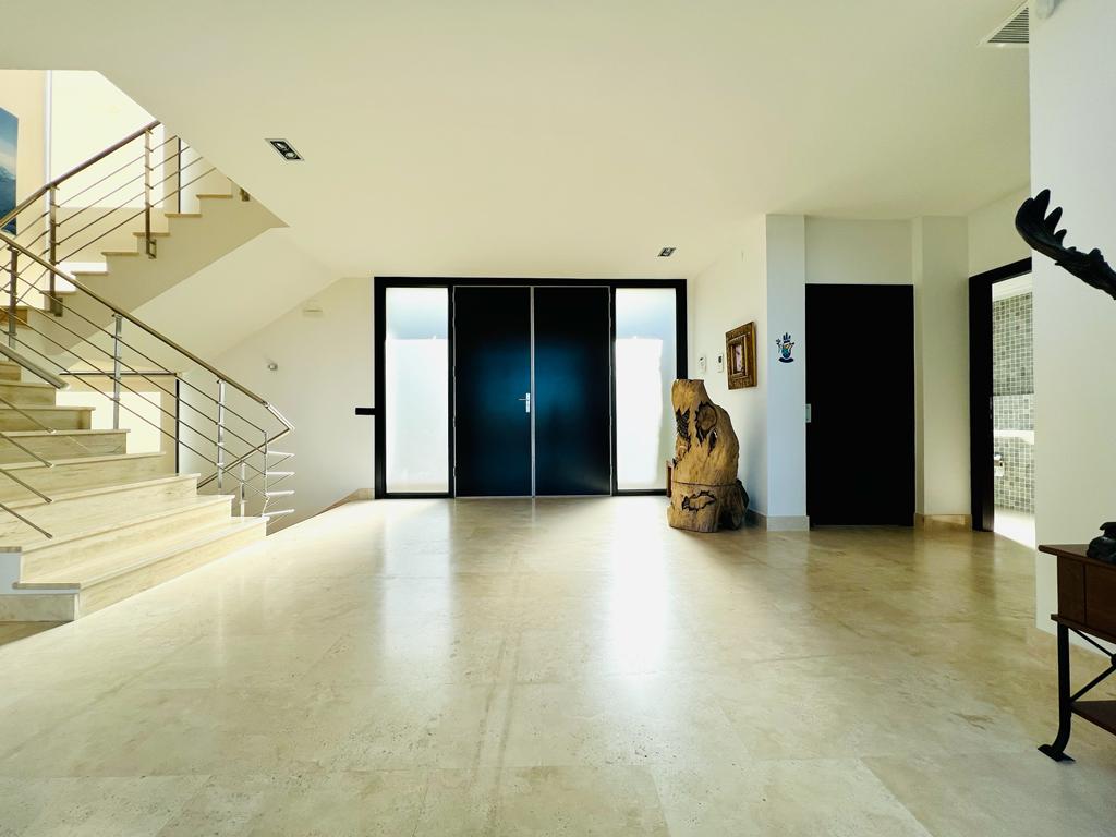 moderno-chalet-en-ciudalcampo-ref-cdc181774