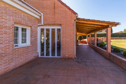 moderno-chalet-en-ciudalcampo-ref-cdc175923
