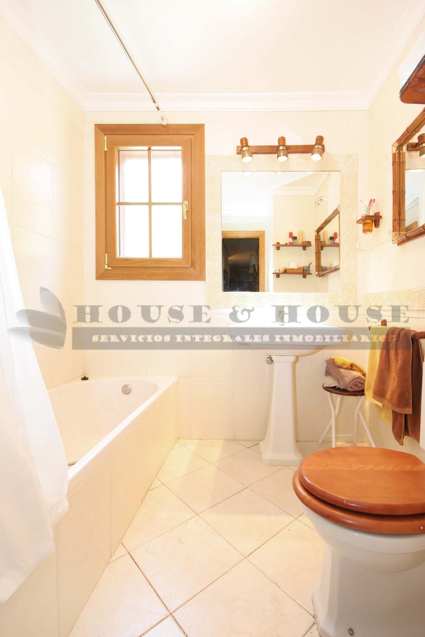 moderno-chalet-en-ciudalcampo-ref-cdc158627