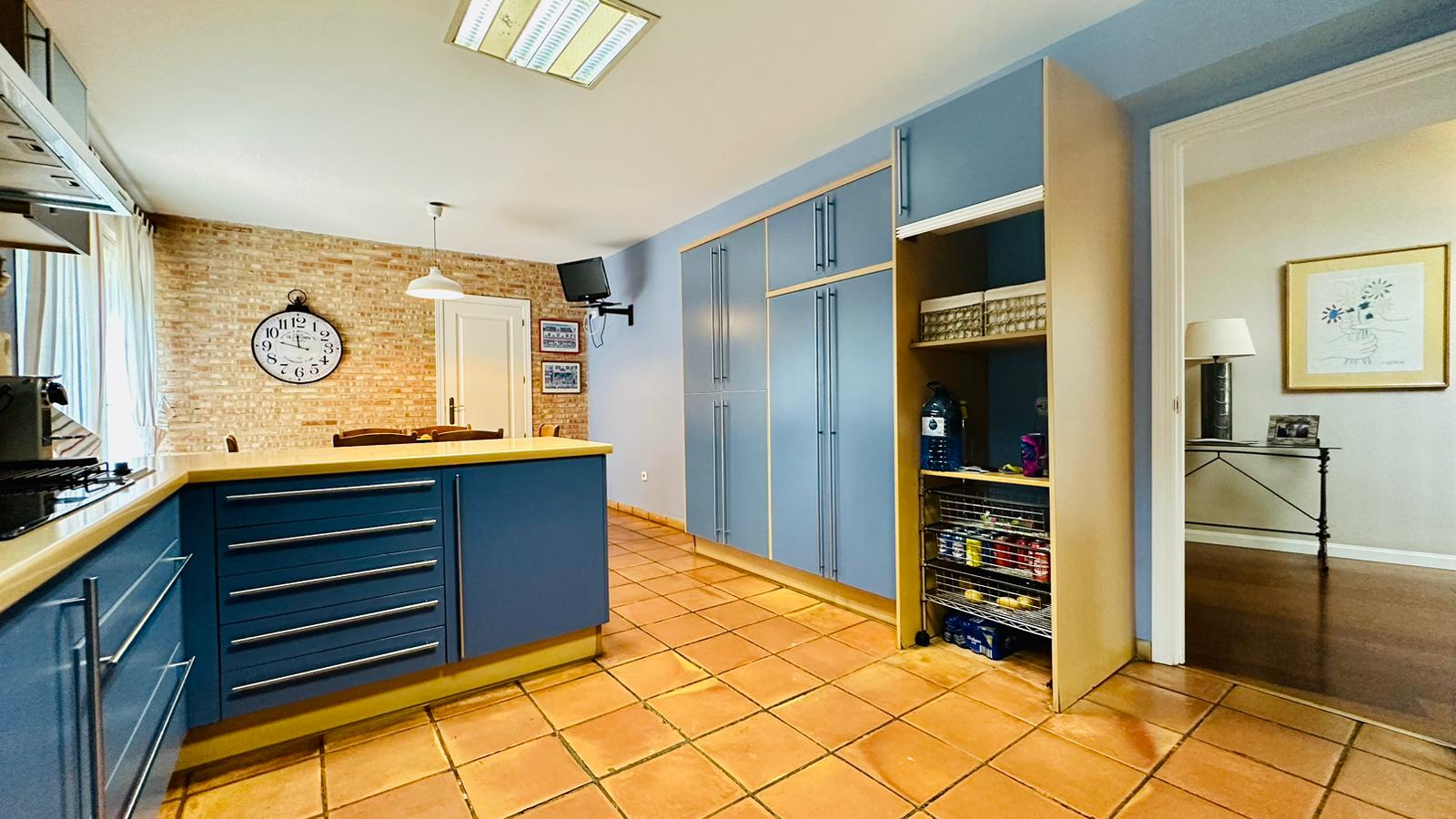moderno-chalet-en-ciudalcampo-ref-cdc184642