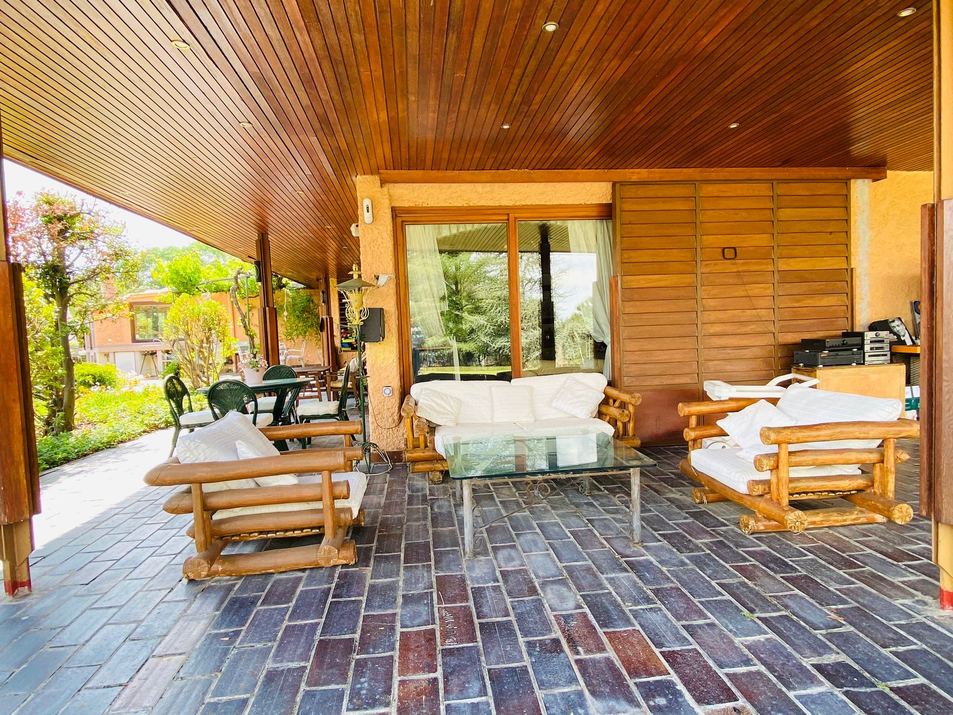 moderno-chalet-en-ciudalcampo-ref-cdc141022