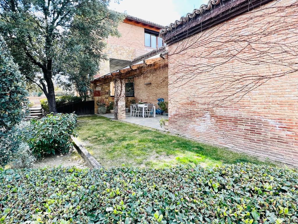 moderno-chalet-en-ciudalcampo-ref-cdc112270