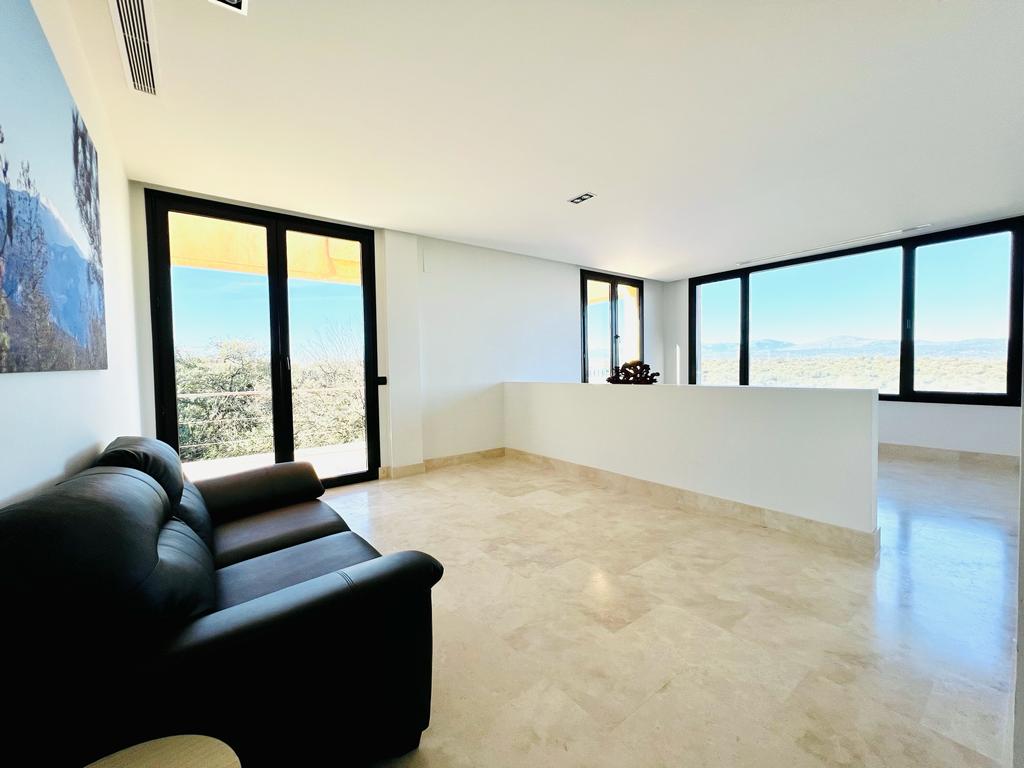 moderno-chalet-en-ciudalcampo-ref-cdc181777