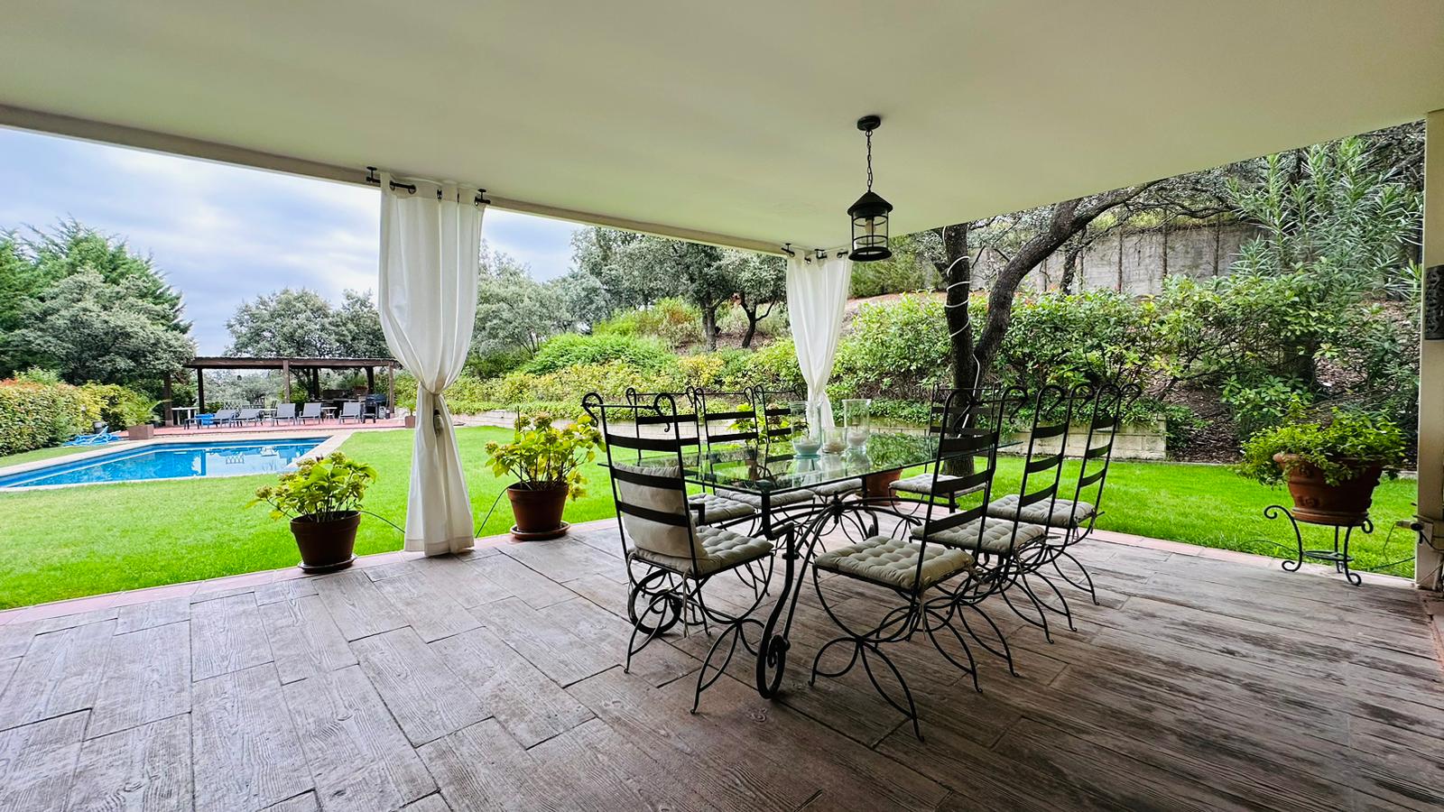 moderno-chalet-en-ciudalcampo-ref-cdc184623