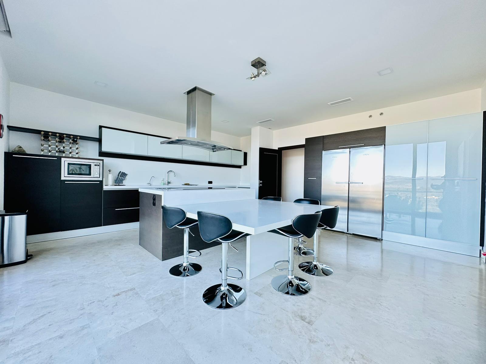 moderno-chalet-en-ciudalcampo-ref-cdc181796