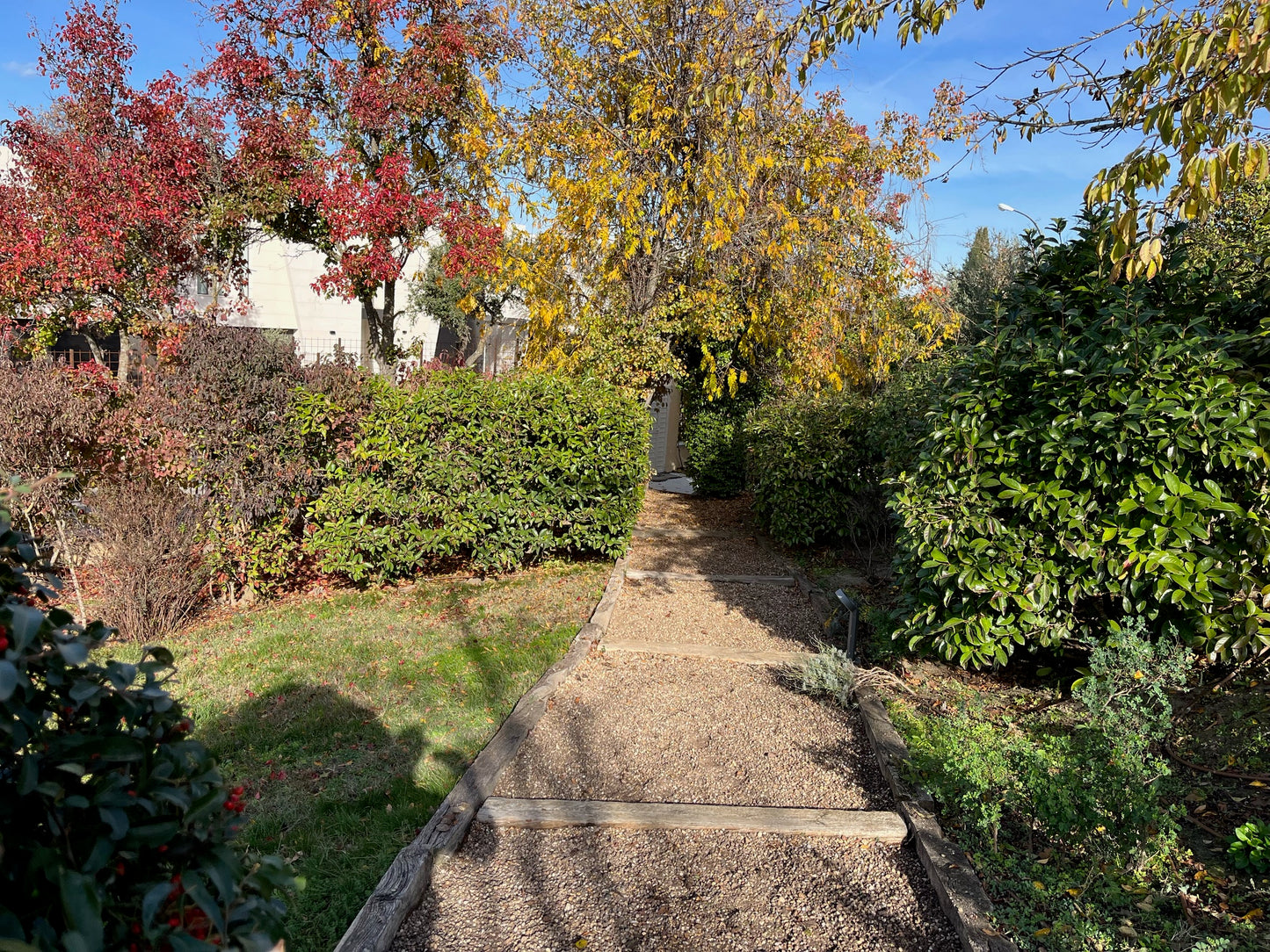 moderno-chalet-en-ciudalcampo-ref-cdc185537
