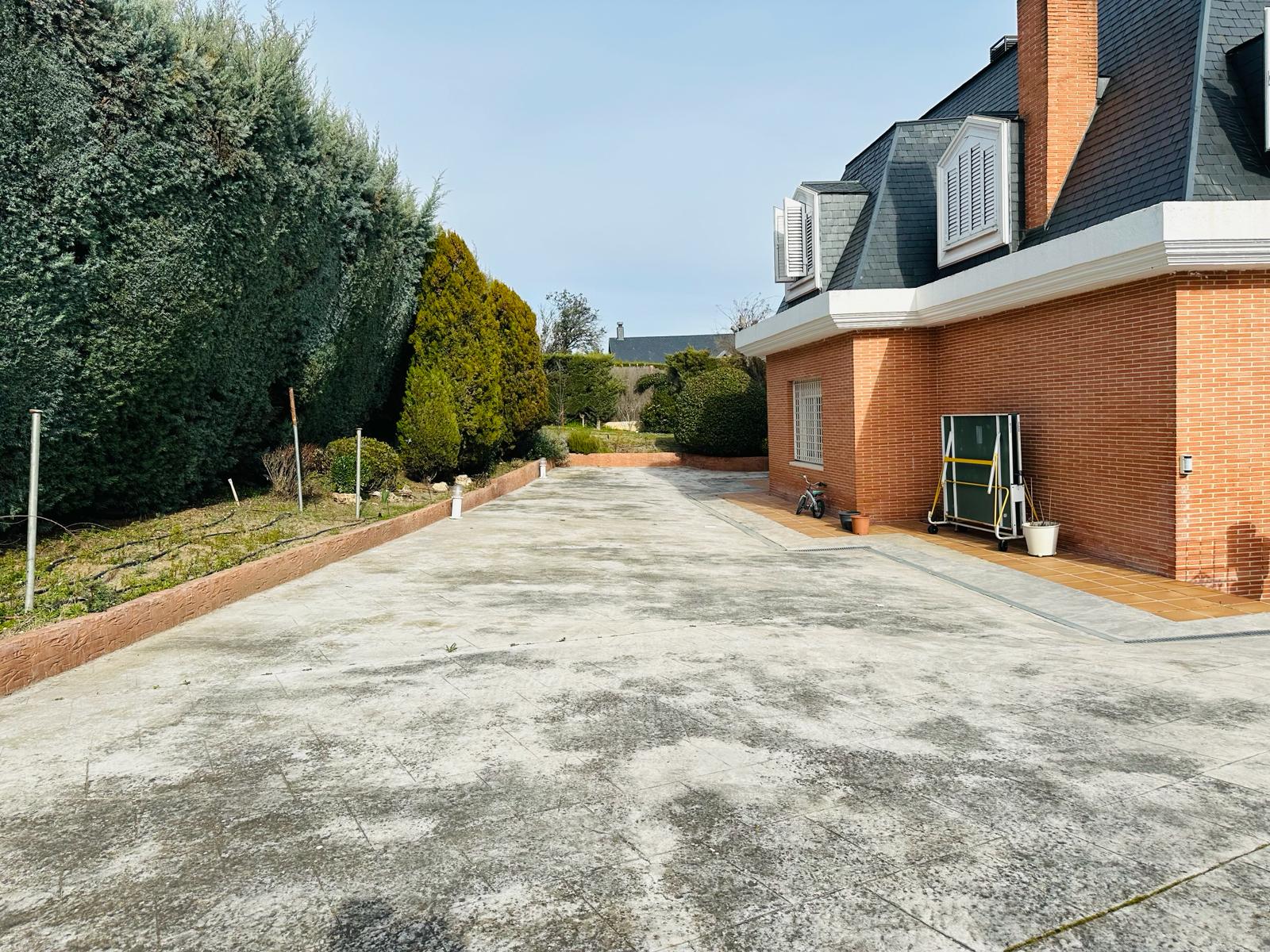 moderno-chalet-en-ciudalcampo-ref-cdc186515