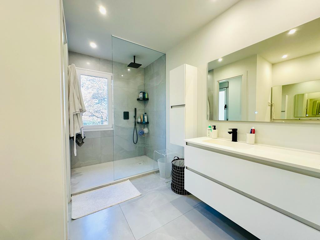 moderno-chalet-en-ciudalcampo-ref-cdc185825