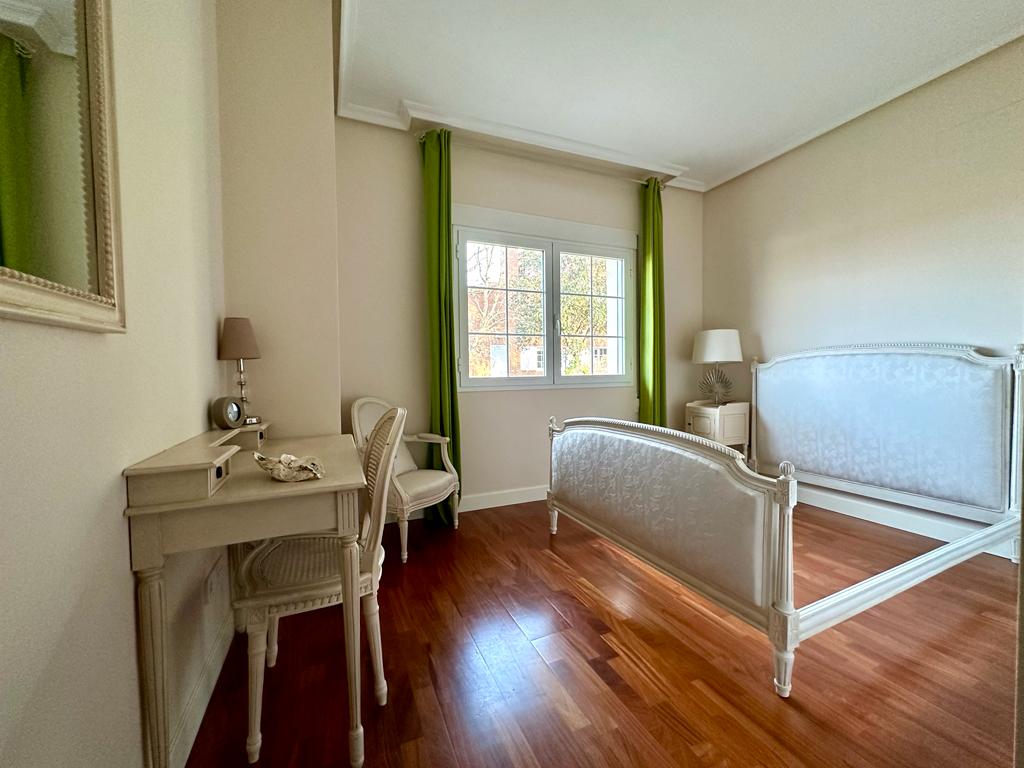 moderno-chalet-en-ciudalcampo-ref-cdc185531