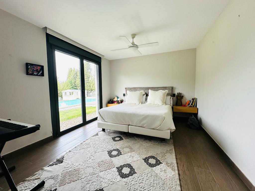 moderno-chalet-en-ciudalcampo-ref-cdc175761