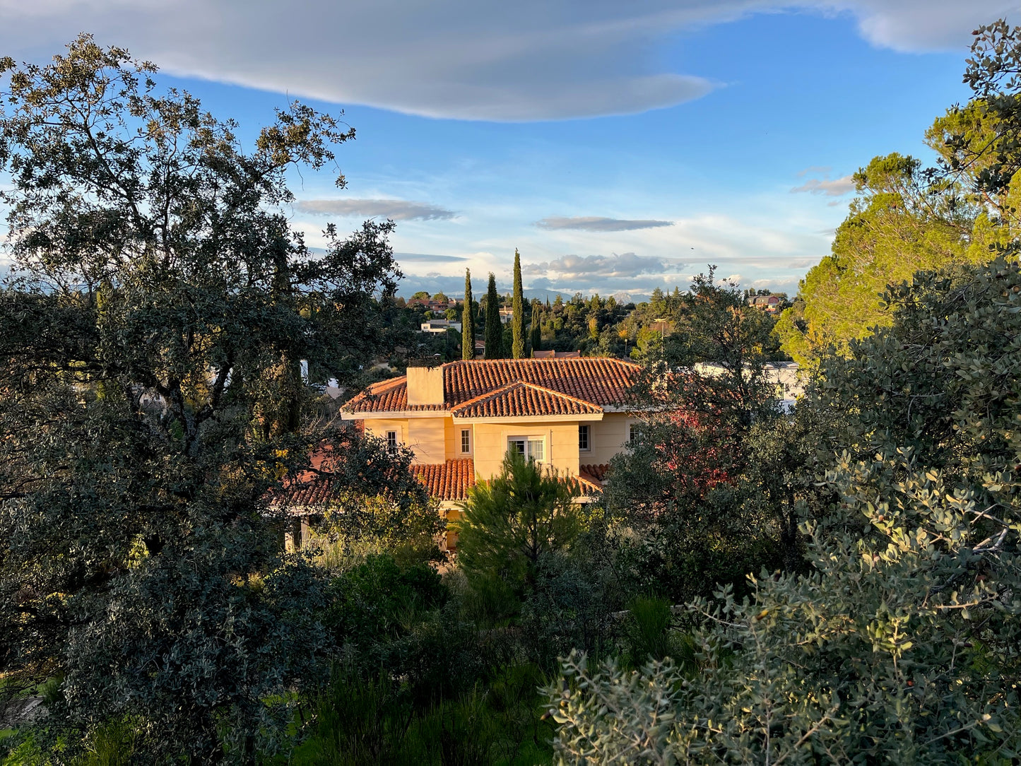 moderno-chalet-en-ciudalcampo-ref-cdc185541