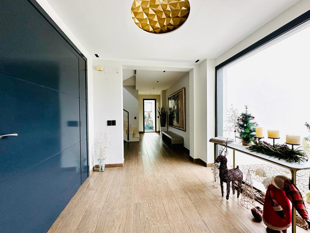 moderno-chalet-en-ciudalcampo-ref-cdc175766