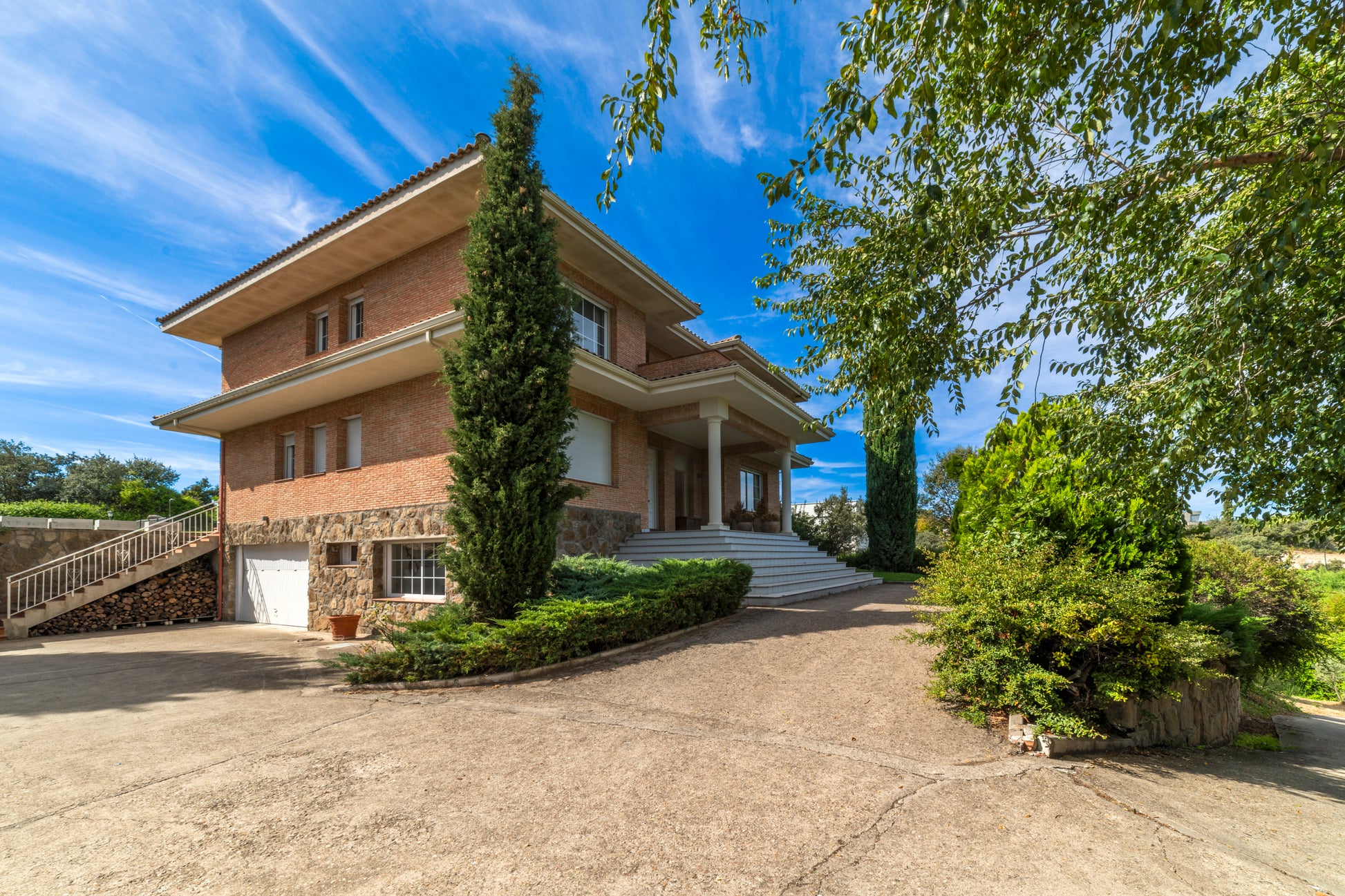 moderno-chalet-en-ciudalcampo-ref-cdc190866