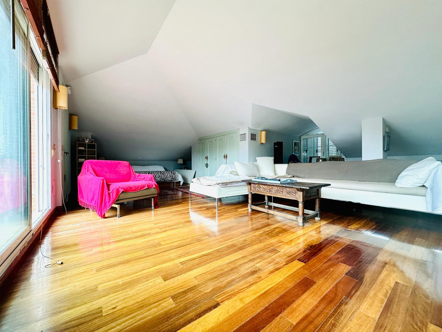 moderno-chalet-en-ciudalcampo-ref-cdc186557