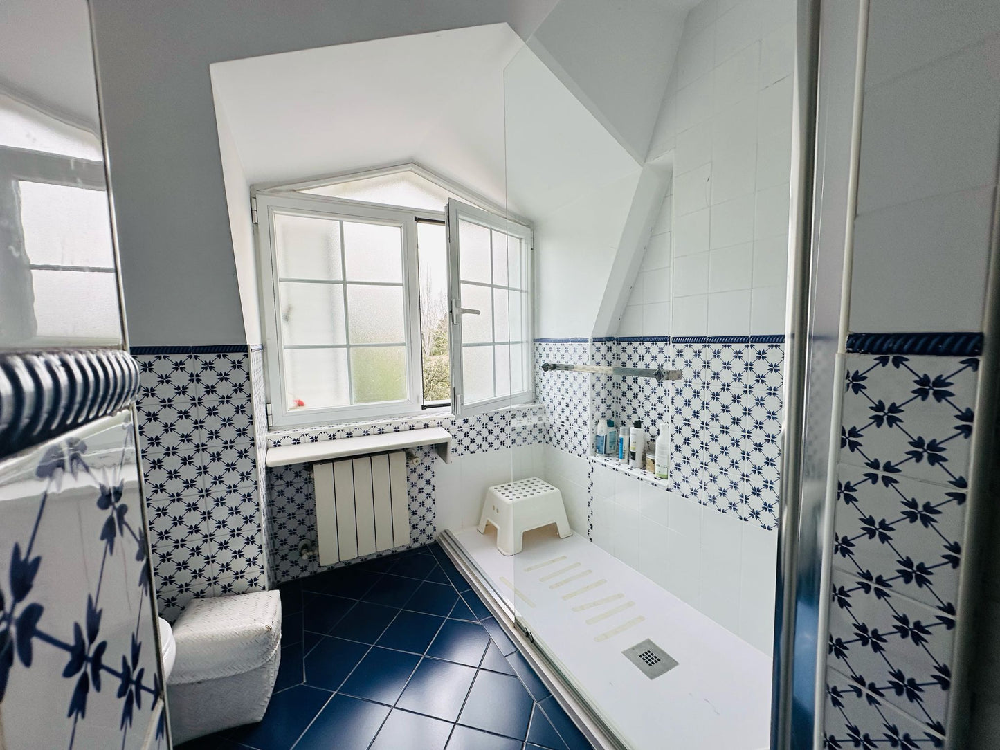 moderno-chalet-en-ciudalcampo-ref-cdc186528