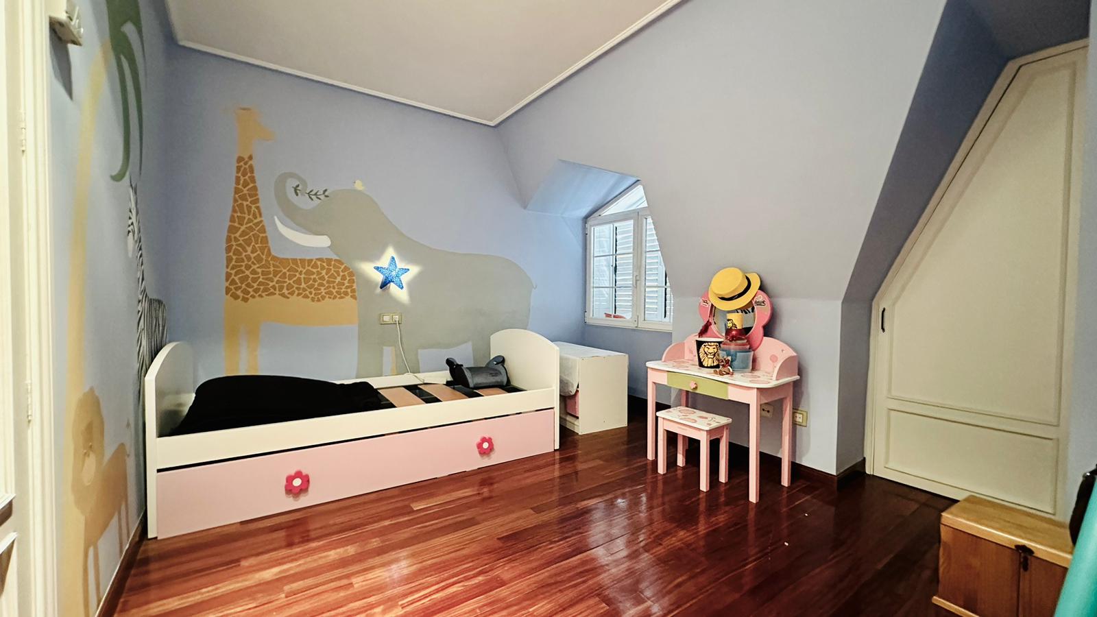 moderno-chalet-en-ciudalcampo-ref-cdc186549