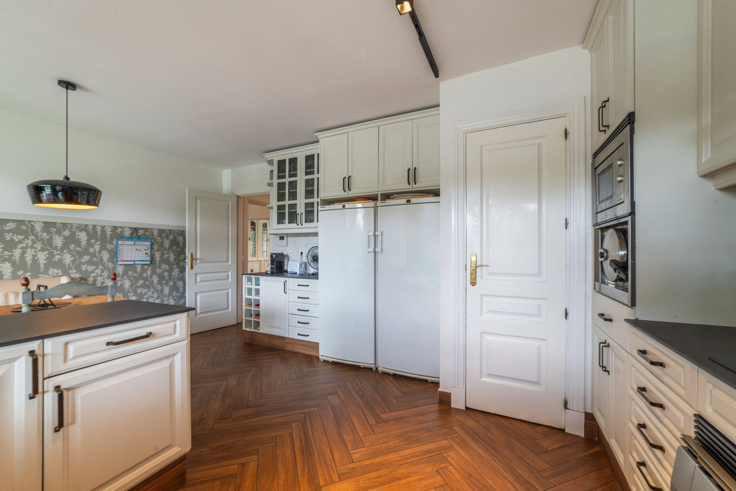moderno-chalet-en-ciudalcampo-ref-cdc190818