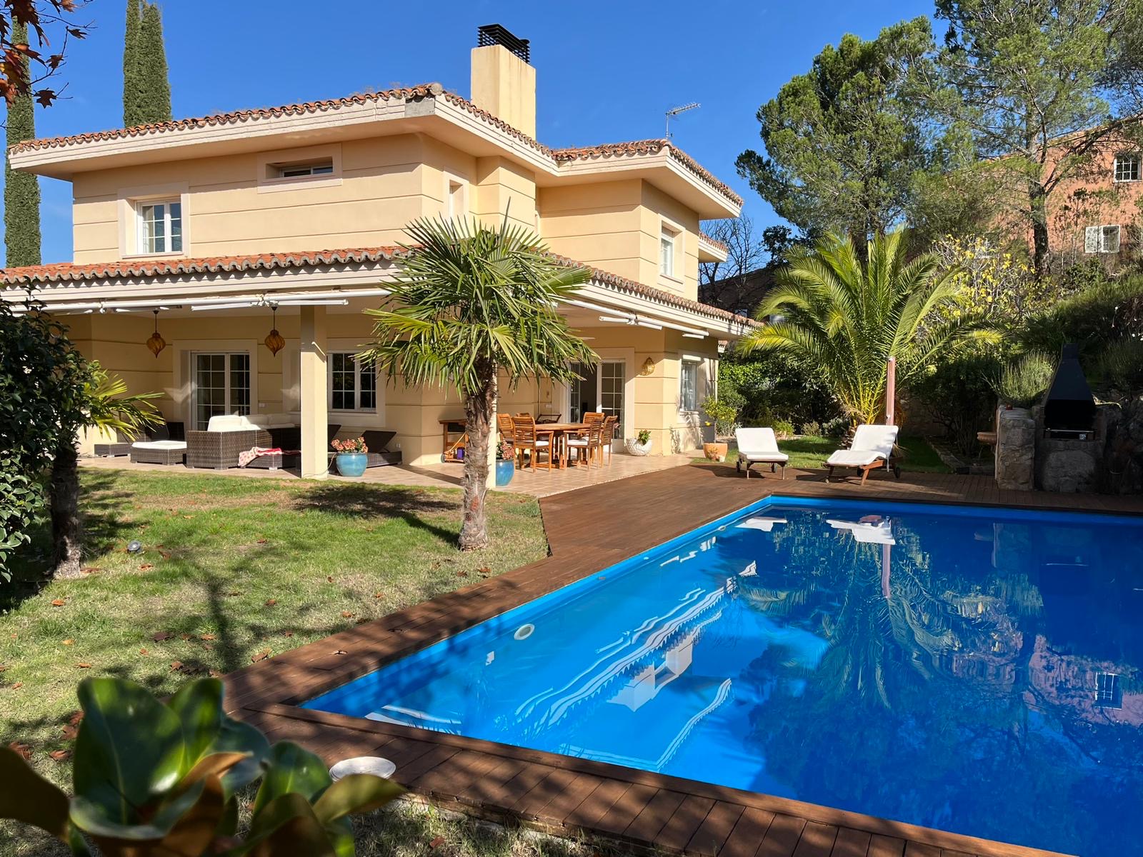 moderno-chalet-en-ciudalcampo-ref-cdc185549