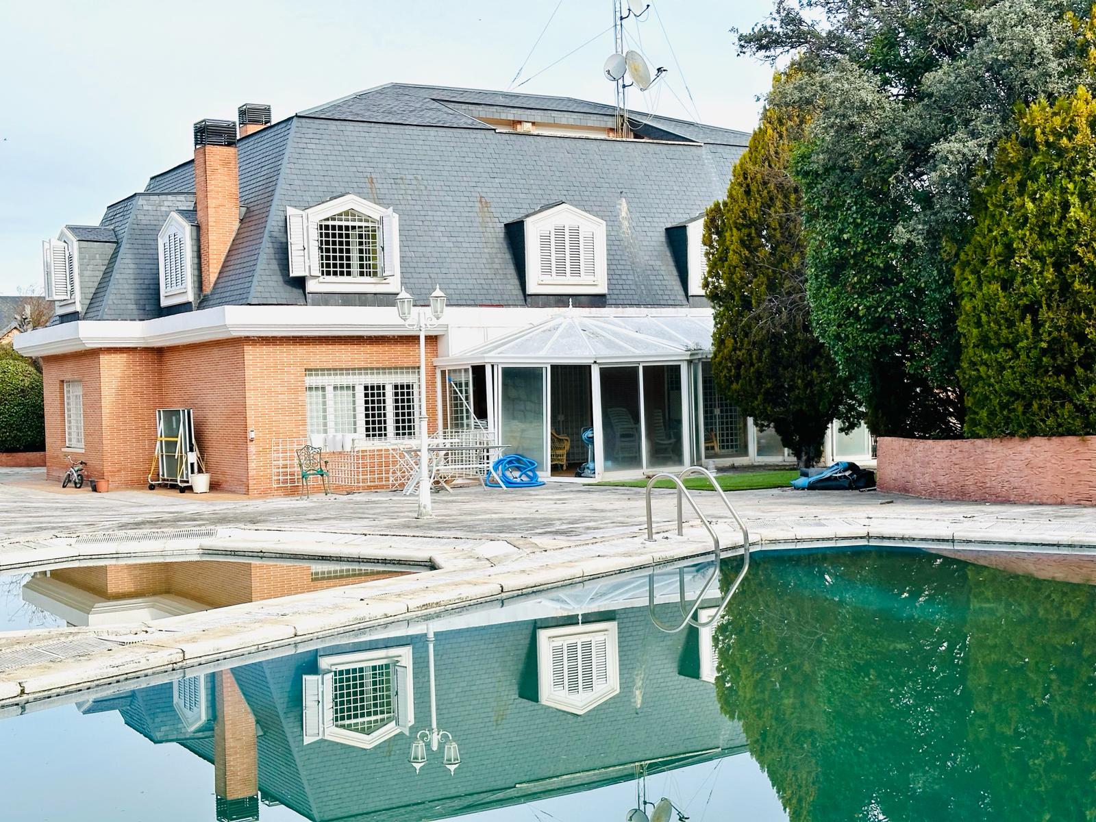 moderno-chalet-en-ciudalcampo-ref-cdc186513