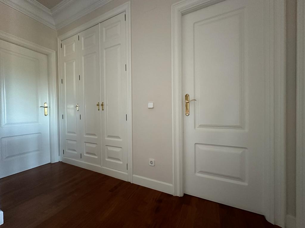moderno-chalet-en-ciudalcampo-ref-cdc185521
