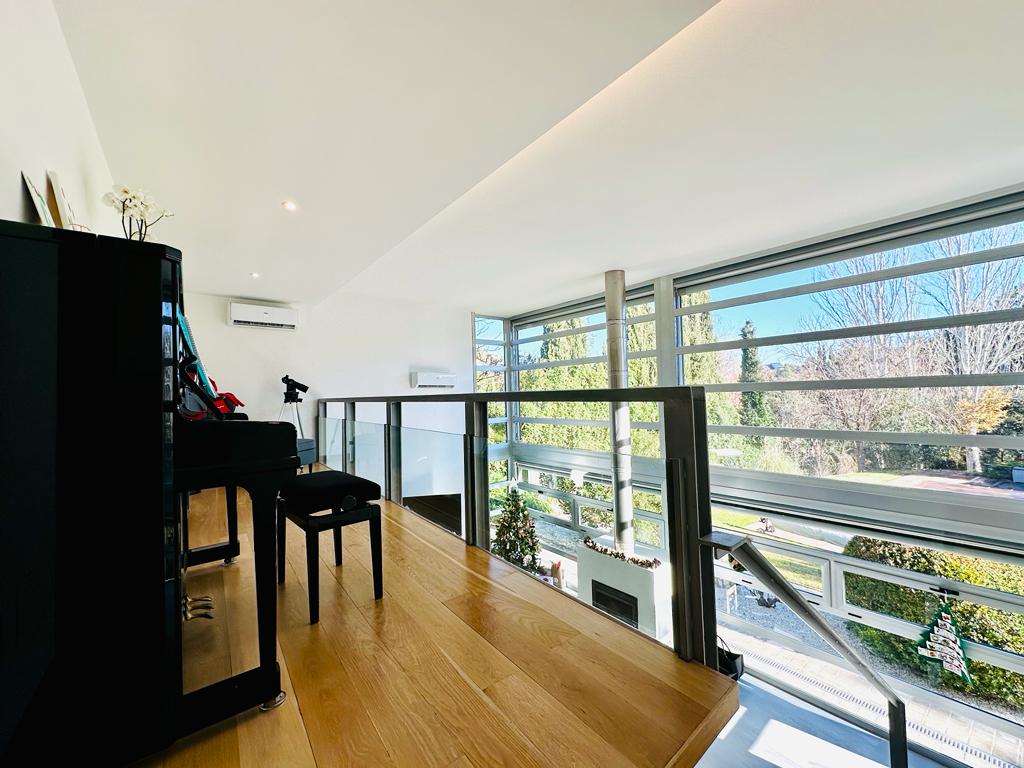 moderno-chalet-en-ciudalcampo-ref-cdc185810