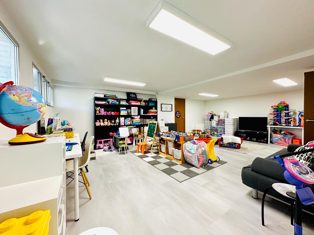 moderno-chalet-en-ciudalcampo-ref-cdc185829