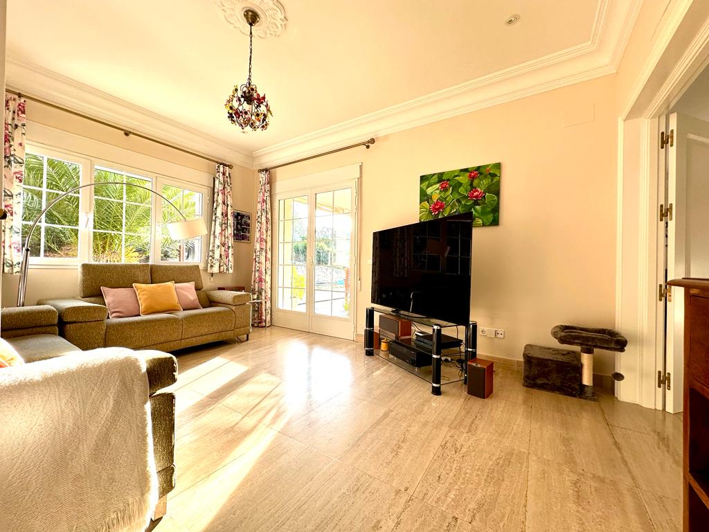 moderno-chalet-en-ciudalcampo-ref-cdc18555