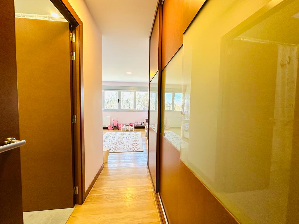 moderno-chalet-en-ciudalcampo-ref-cdc185817