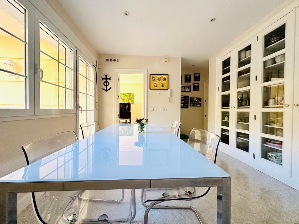 moderno-chalet-en-ciudalcampo-ref-cdc185515
