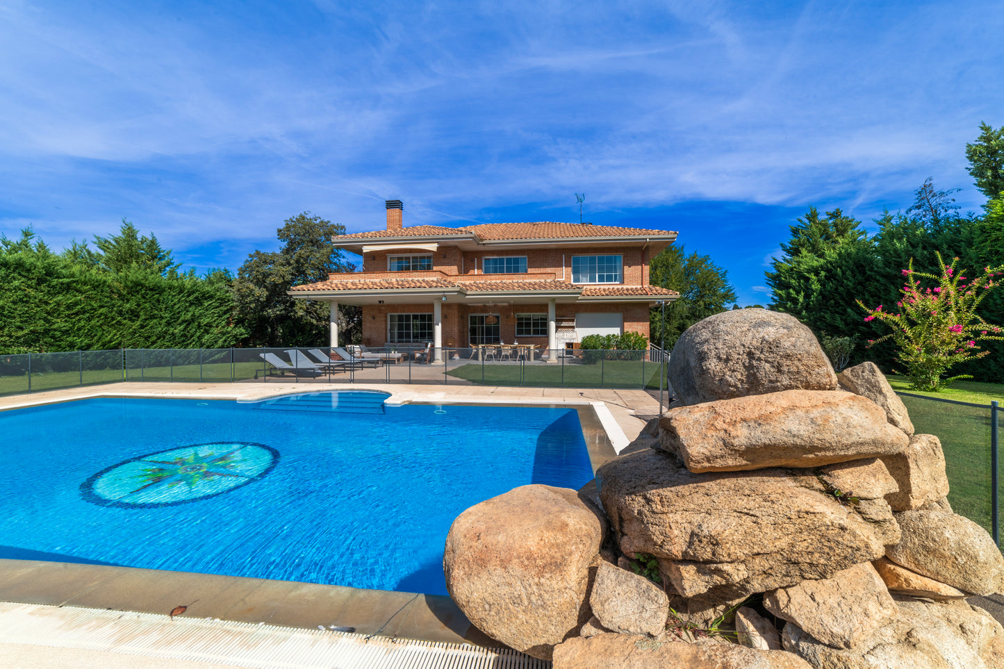 moderno-chalet-en-ciudalcampo-ref-cdc190868