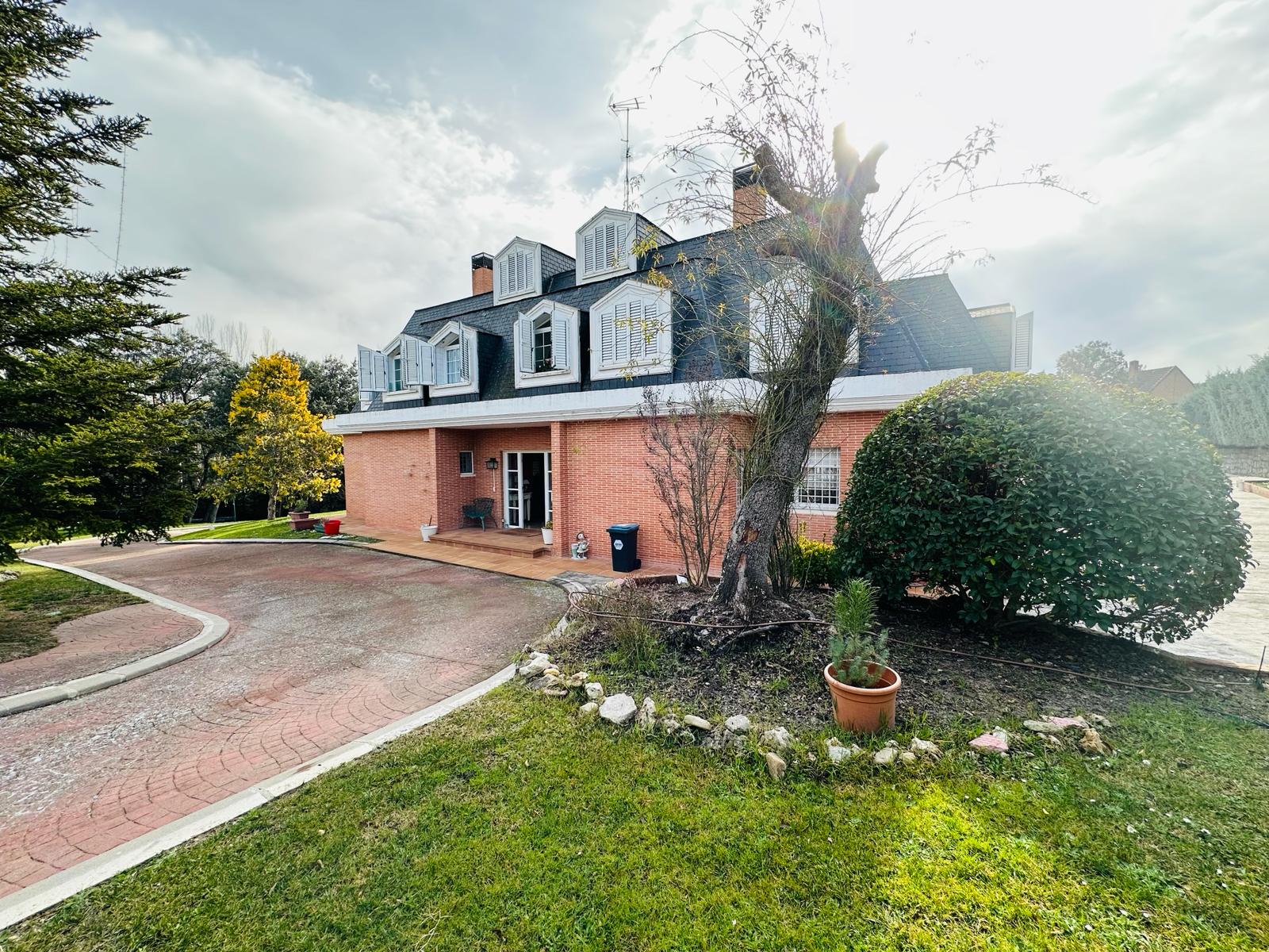 moderno-chalet-en-ciudalcampo-ref-cdc18656