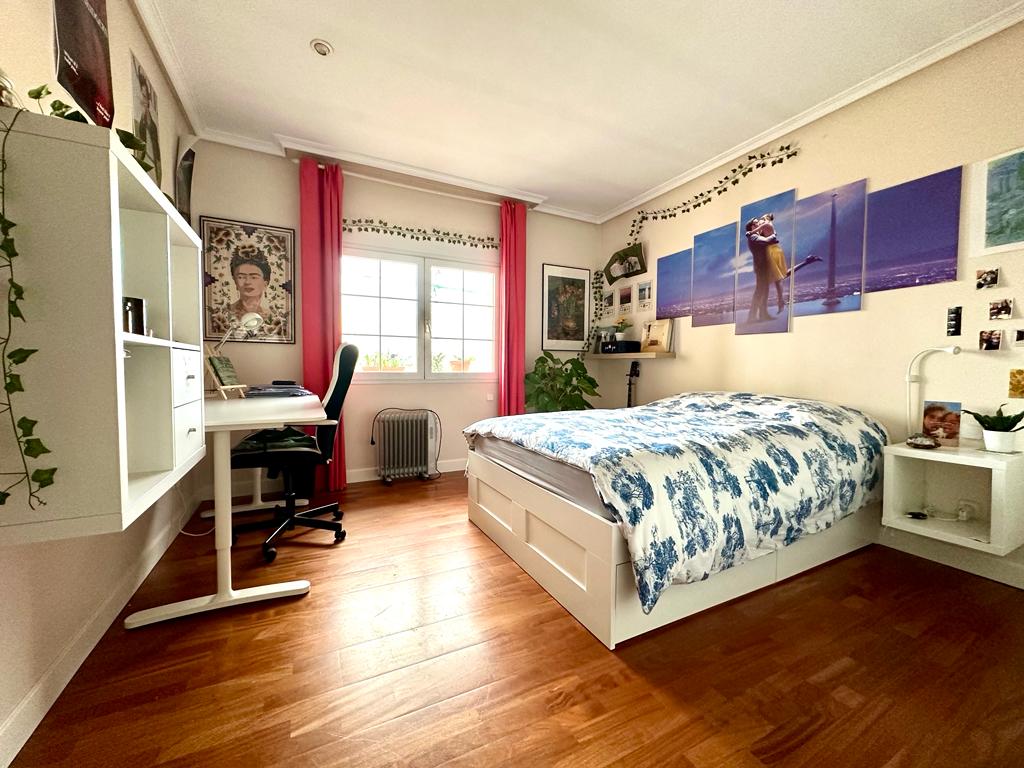 moderno-chalet-en-ciudalcampo-ref-cdc185532